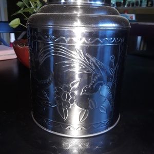 World Market better tin with two kids.